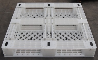 田字塑料托盘在使用中具有这样的特点